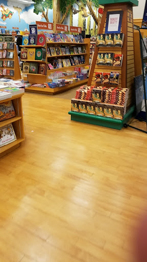 Book Store «Barnes & Noble», reviews and photos, 8029 Kingston Pike, Knoxville, TN 37919, USA