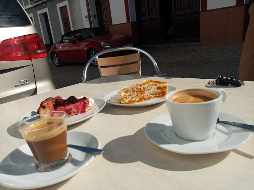PEPA`S CAFE en Almadén de la Plata