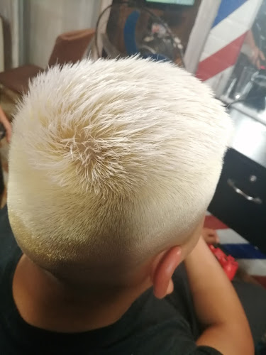 Opiniones de Barbershop la mamita loca en Peñaflor - Peluquería