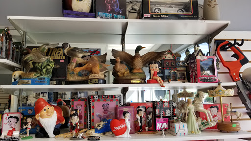 Pawn Shop «Pay More Pawn», reviews and photos, 7380 Oswego Rd, Liverpool, NY 13090, USA