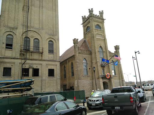 Brewery «Best Place at the Historic Pabst Brewery», reviews and photos, 901 W Juneau Ave, Milwaukee, WI 53233, USA