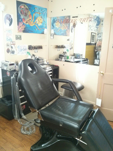 Tattoo Shop «Righteous Tattoo», reviews and photos, 2371 Manchester Rd, Akron, OH 44314, USA