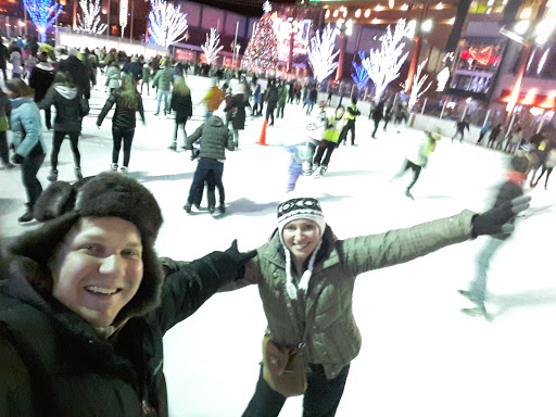 Tourist Attraction «Frozemont Ice Skating», reviews and photos, 5501 Park Pl, Rosemont, IL 60018, USA