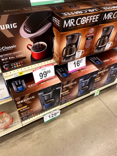 Department Store «Bi-Mart», reviews and photos, 1680 W 18th Ave, Eugene, OR 97402, USA