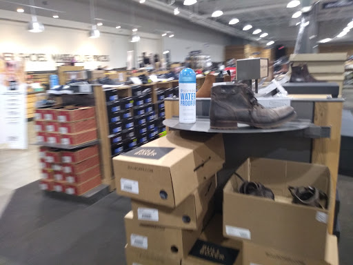 Shoe Store «DSW Designer Shoe Warehouse», reviews and photos, 1 Walden Galleria, Buffalo, NY 14225, USA