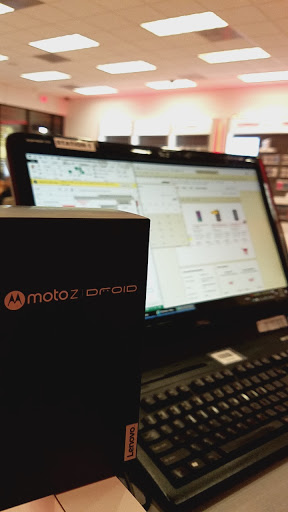 Cell Phone Store «GoWireless Verizon Authorized Retailer», reviews and photos, 547 W Harvard Blvd, Santa Paula, CA 93060, USA