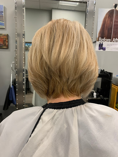 Beauty Salon «Cutz Hair Salon», reviews and photos, 2956 S Rochester Rd, Rochester Hills, MI 48307, USA