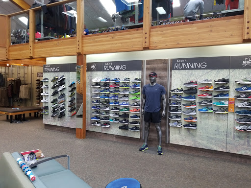 Shoe store Lansing