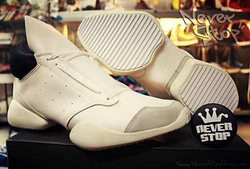 NeverStop Shop - Specialist Footwear Sneakers