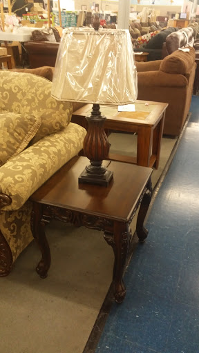 Furniture Store «Unclaimed Freight», reviews and photos, 2260 Industrial Dr, Bethlehem, PA 18017, USA