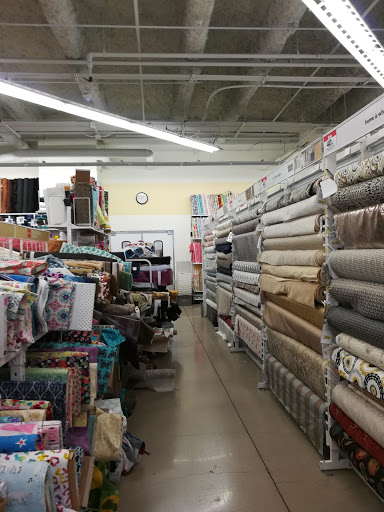 Fabric Store «Jo-Ann Fabrics and Crafts», reviews and photos, 555 W Roosevelt Rd, Chicago, IL 60607, USA