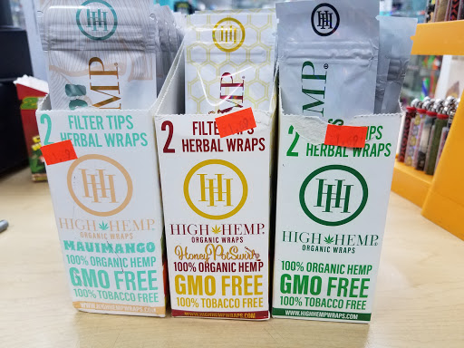 Tobacco Shop «Discount Smoke Tobacco & Beer», reviews and photos, 2387 S Cobb Dr SE B, Smyrna, GA 30080, USA