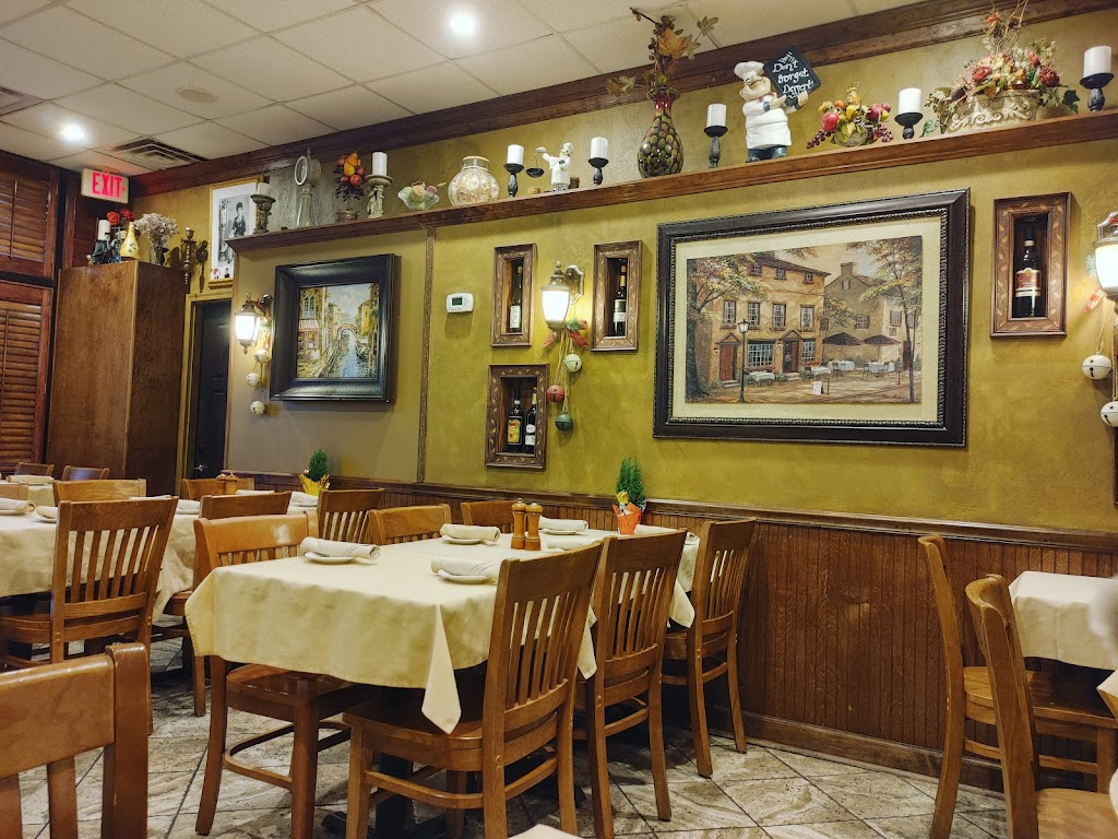 Francesco's Ristorante Italiano 23188