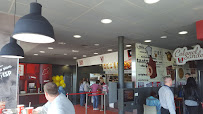 Atmosphère du Restaurant KFC Poitiers Futuroscope à Chasseneuil-du-Poitou - n°17