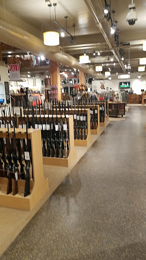 Clothing Store «L.L. Bean», reviews and photos, 95 Main St, Freeport, ME 04032, USA