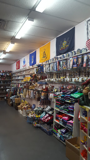 Gift Shop «Xenos Candy & Gifts», reviews and photos, 231 Chestnut St, Philadelphia, PA 19106, USA