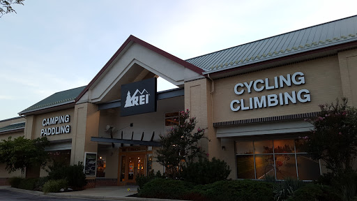 Camping Store «REI», reviews and photos, 63 W Aylesbury Rd, Timonium, MD 21093, USA