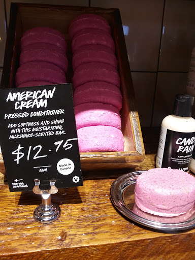 Cosmetics Store «Lush Cosmetics», reviews and photos, 2855 Stevens Creek Blvd, Santa Clara, CA 95050, USA