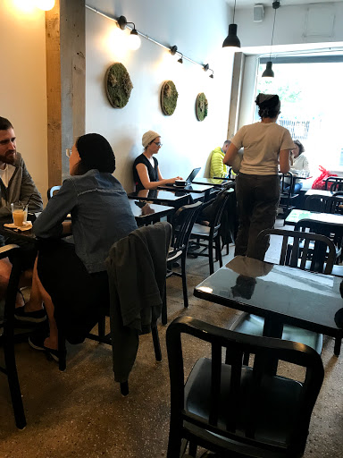 New American Restaurant «Moss Café», reviews and photos, 3260 Johnson Ave, Bronx, NY 10463, USA