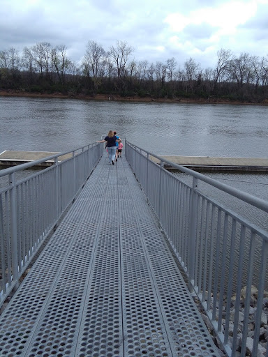 Golf Course «Swan Lake Golf Course», reviews and photos, 581 Dunbar Cave Rd, Clarksville, TN 37043, USA