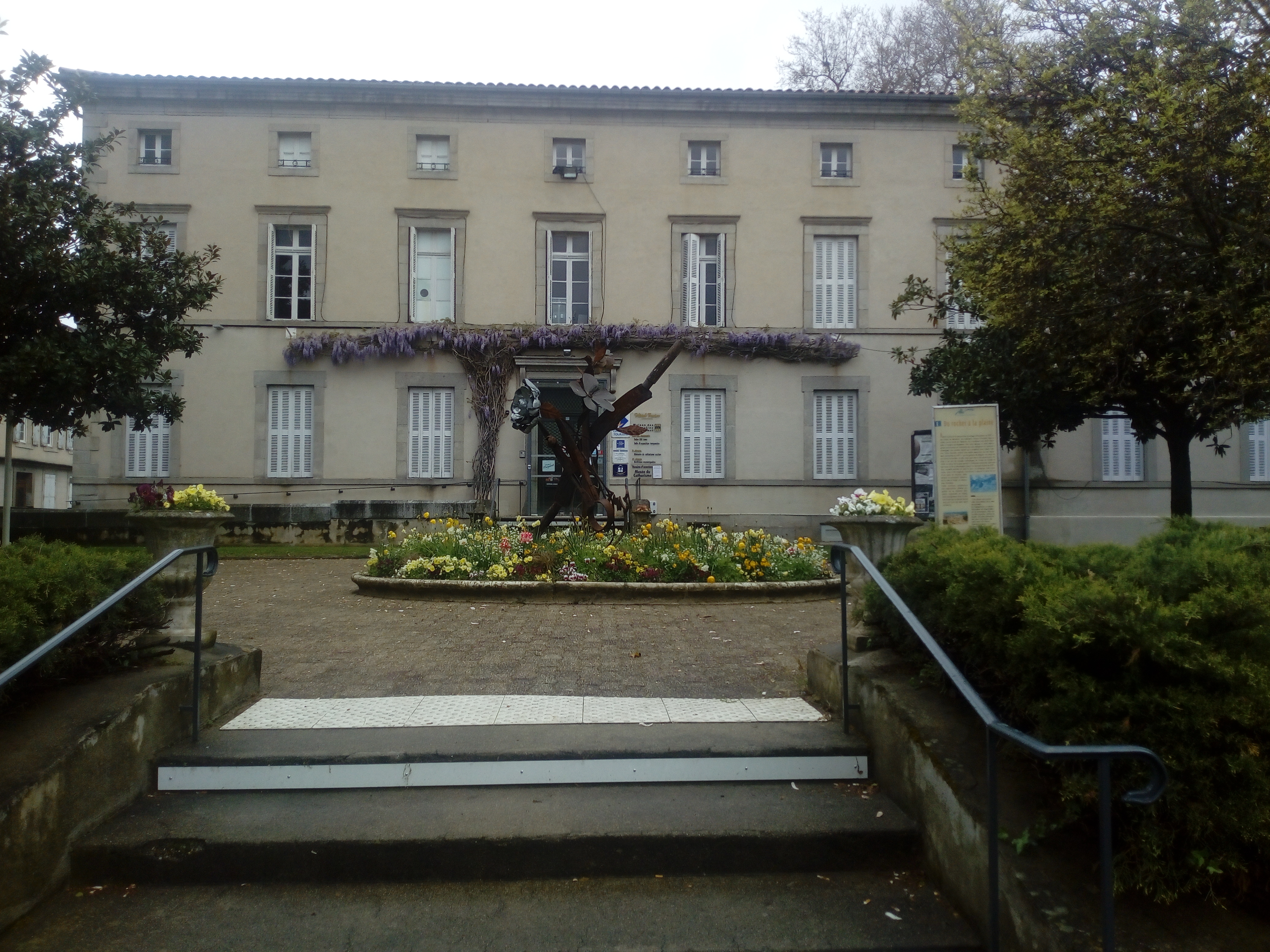 Photo n° 1 de l'avis de Delbart.e fait le 07/04/2019 à 06:38