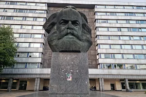 Karl-Marx-Monument image