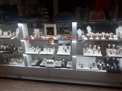 Kosher Grocery Store «Evergreen Kosher Market», reviews and photos, 59 NY-59, Monsey, NY 10952, USA