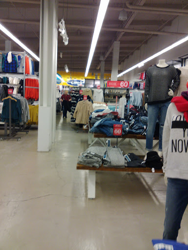 Clothing Store «Old Navy», reviews and photos, 625 Black Lake Blvd SW, Olympia, WA 98502, USA