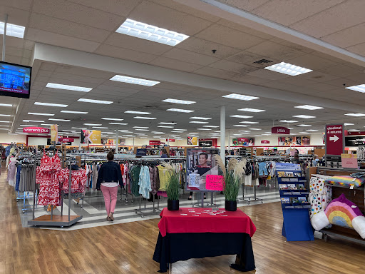 Department Store «T.J. Maxx & HomeGoods», reviews and photos, 2692 Madison Rd F, Cincinnati, OH 45208, USA