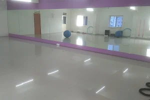 Dives Dance and fitness studio image