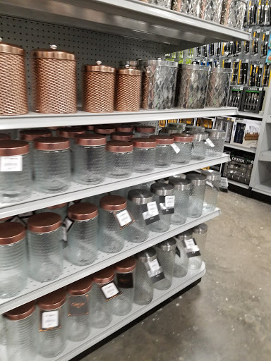 Home Goods Store «At Home», reviews and photos, 1811 N Dixie Hwy, Elizabethtown, KY 42701, USA