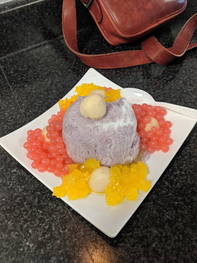 Restaurant «Vampire Penguin Eureka», reviews and photos, 3144 Broadway St, Eureka, CA 95501, USA