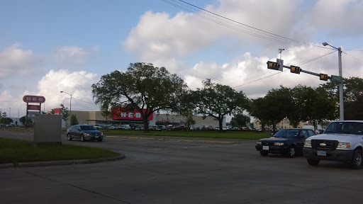 Grocery Store «H-E-B Grocery», reviews and photos, 3590 College St, Beaumont, TX 77701, USA