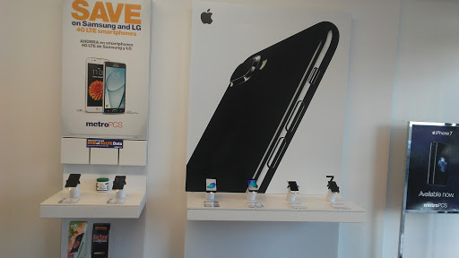 Cell Phone Store «MetroPCS Authorized Dealer», reviews and photos, 1333 St George Ave, Colonia, NJ 07067, USA
