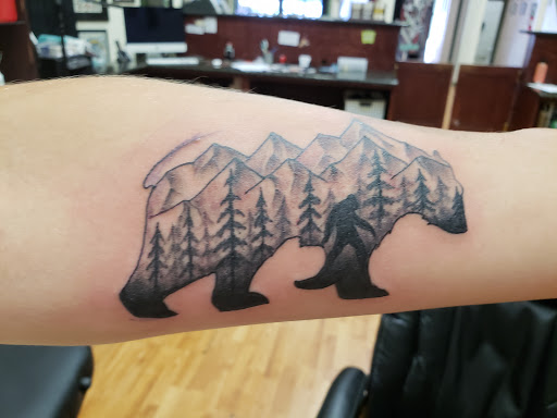 Tattoo Shop «Eye of Jade Tattoo», reviews and photos, 319 Main St #200, Chico, CA 95928, USA