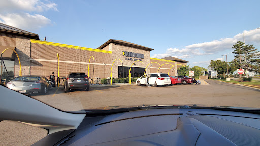 Rainstorm Car Wash en Schaumburg