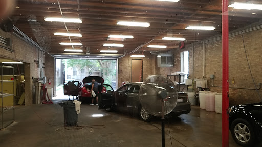 Car Wash «Glitz Car Wash», reviews and photos, 2511 W Augusta Blvd, Chicago, IL 60622, USA