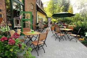 Spreewald-Apartments „Grüner Wald“ & Landflair-Ladencafé image