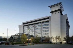 Embassy Suites by Hilton Columbus image