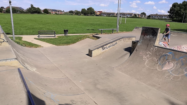 Comments and reviews of Stanground Skate Park