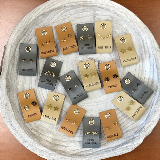 Gift Shop «Lotus Lake Gifts + Decor», reviews and photos, 412 W 78th St, Chanhassen, MN 55317, USA