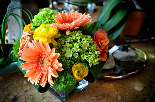 Florist «Guilford White House Florist», reviews and photos, 966 Boston Post Rd, Guilford, CT 06437, USA