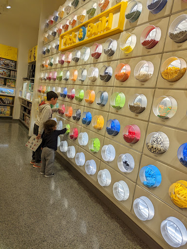 Toy Store «The LEGO Store», reviews and photos, 55 W County Center Dr, Des Peres, MO 63131, USA