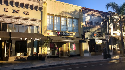 T-Mobile, 33 E Colorado Blvd, Pasadena, CA 91105, USA, 