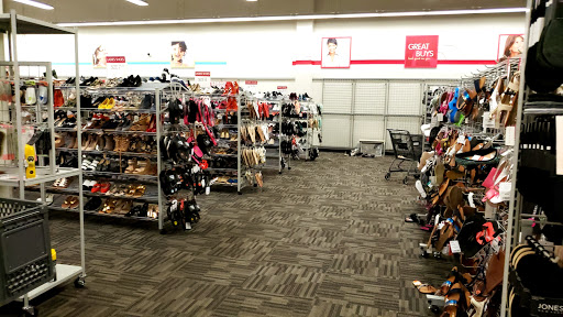 Clothing Store «Burlington Coat Factory», reviews and photos, 3333 N State Rd 7, Lauderdale Lakes, FL 33319, USA