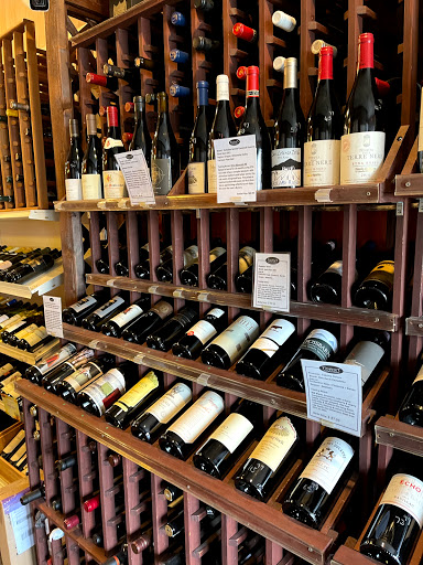 Wine Store «Toast Wines & Spirits», reviews and photos, 984 Farmington Ave B, West Hartford, CT 06107, USA