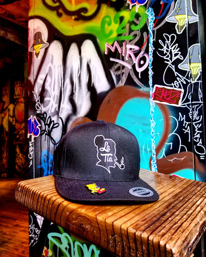 Tobacco Shop «La Tia Smoke Shop», reviews and photos, 154 Maverick St, East Boston, MA 02128, USA