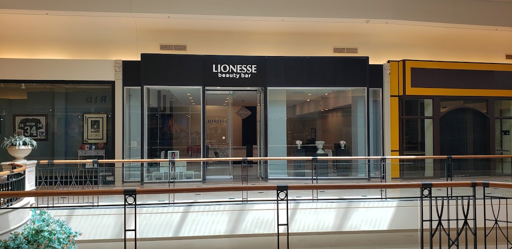 Lionesse Beauty Bar 33414