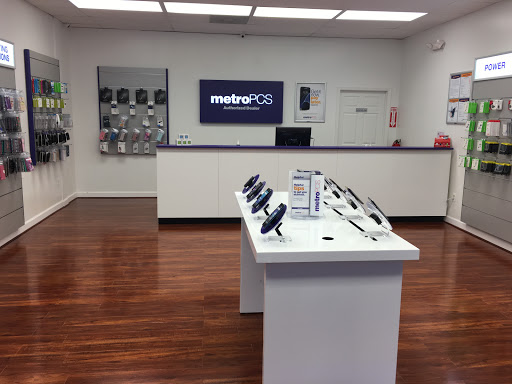 Cell Phone Store «MetroPCS Authorized Dealer», reviews and photos, 661 Old Mill Rd, Millersville, MD 21108, USA