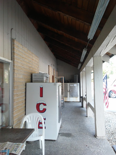 Grocery Store «Anderson Island General Store», reviews and photos, 10202 Eckenstam Johnson Rd, Anderson Island, WA 98303, USA